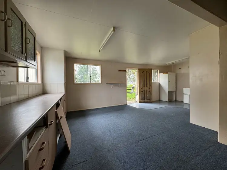 Fifth view of Homely house listing, 27 Flinders Street, Monto QLD 4630