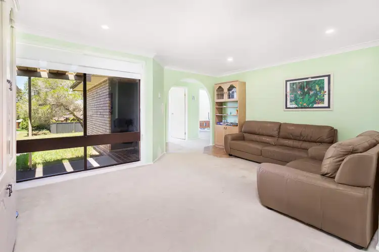 Fourth view of Homely house listing, 6 Huxley Drive, Horsley NSW 2530