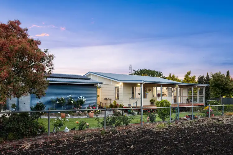 3 Comerford Road, Nobby QLD 4360