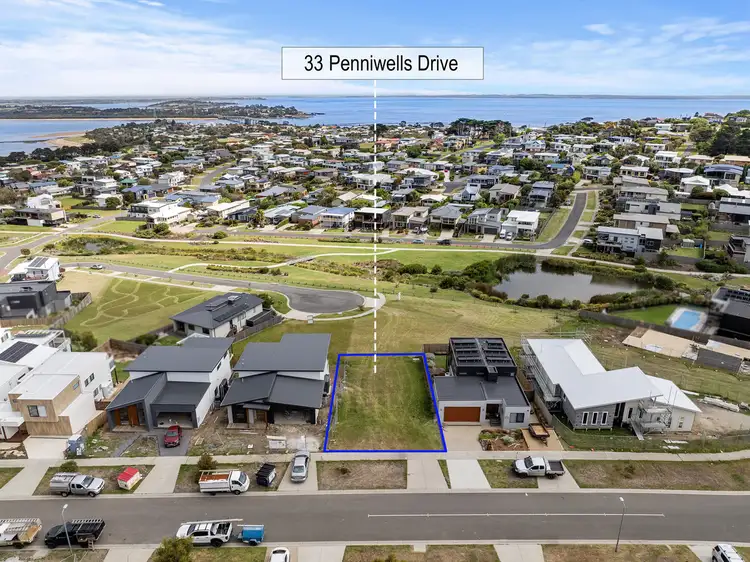 33 Penniwells Drive, San Remo VIC 3925