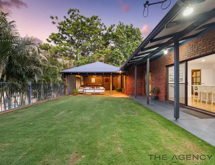 4 Snowball Road, Kalamunda WA 6076