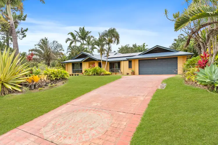 1 Wattlebird Place, Landsborough QLD 4550