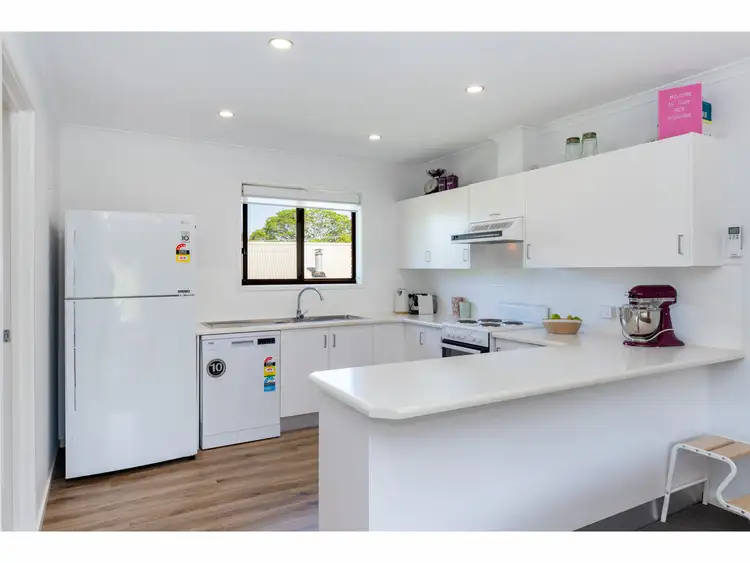 Fourth view of Homely unit listing, 3/585 Hague Street, Lavington NSW 2641