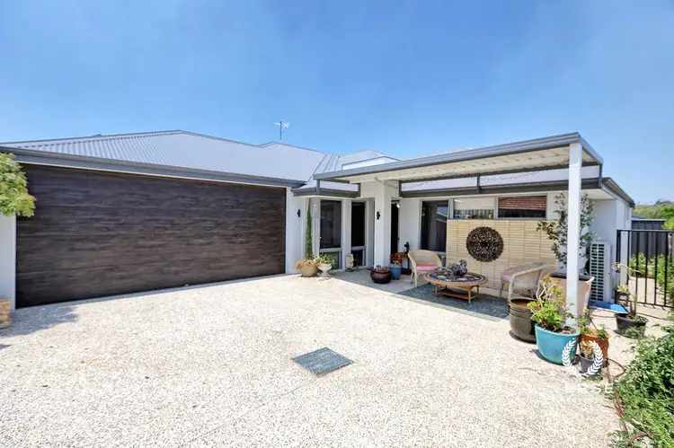 20B Victoria Street, St James WA 6102