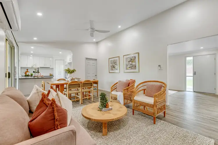 9 Blenheim Close