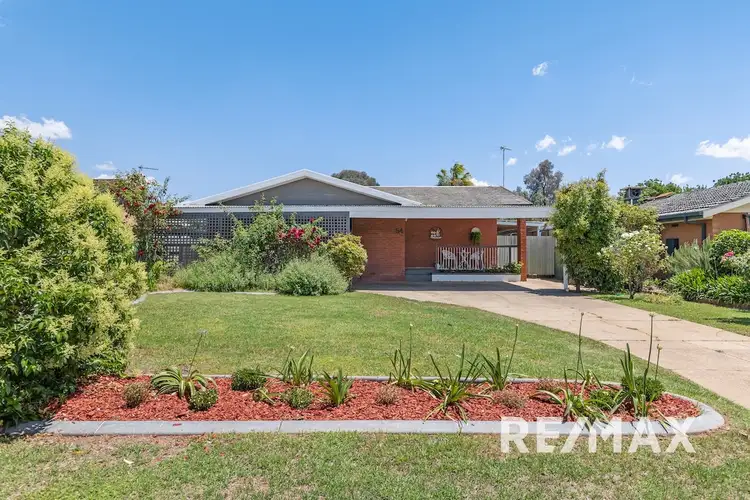 54 Vincent Road, Lake Albert NSW 2650