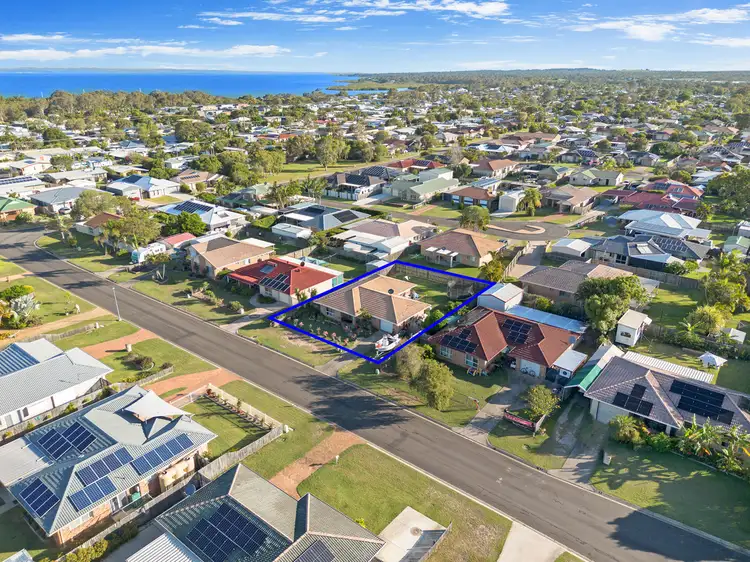 7 Merlin Drive, Urangan QLD 4655