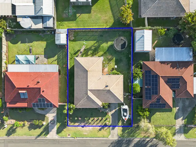 Second view of Homely house listing, 7 Merlin Drive, Urangan QLD 4655