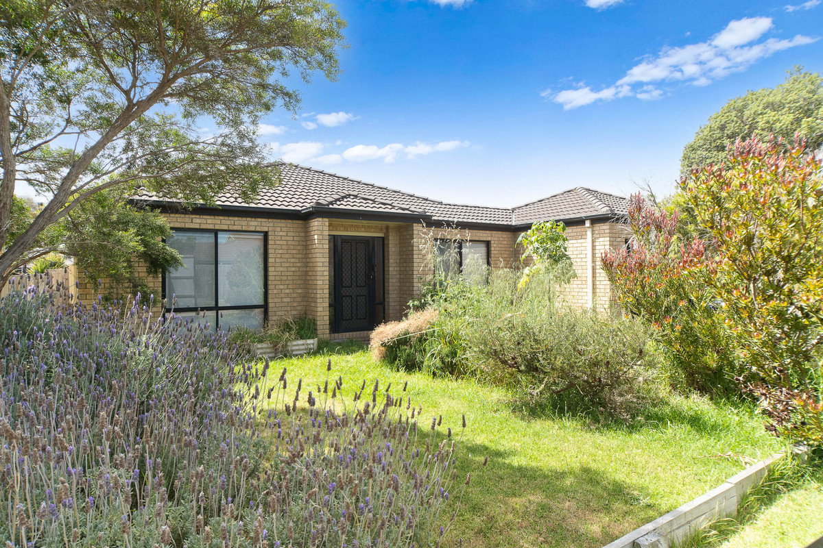 Main view of Homely house listing, 14 Carawa Way, Skye VIC 3977