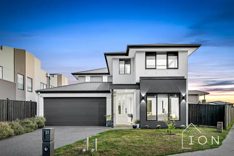 21 Charisma Circuit, Cranbourne South VIC 3977
