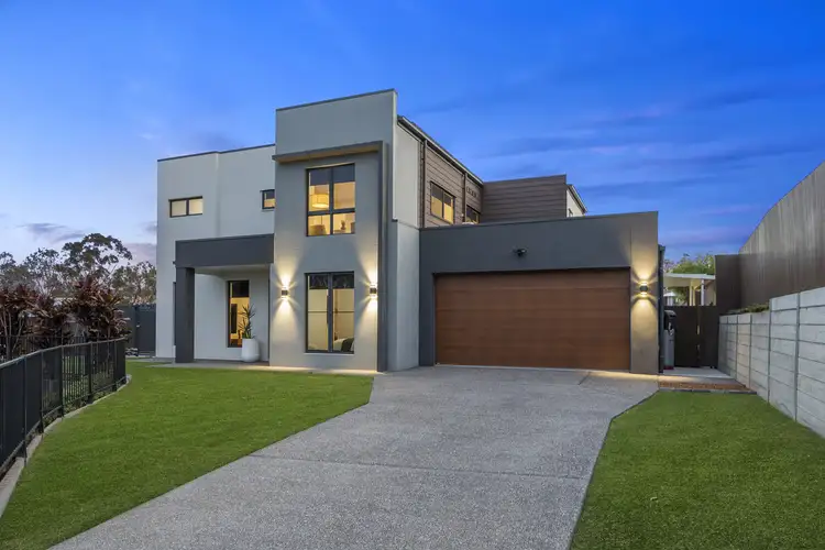 21 Pemswood Close