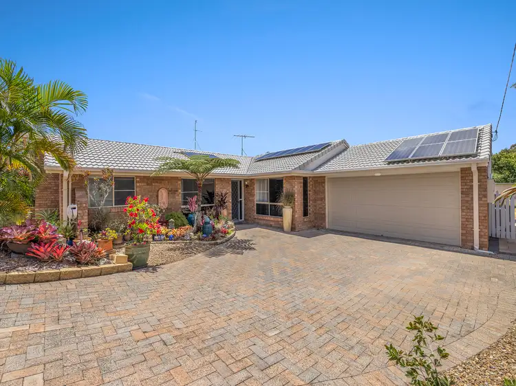 6 Tristania Street, Aroona QLD 4551