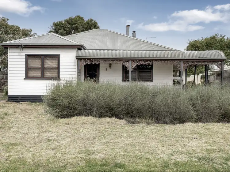 18 Park Road, San Remo VIC 3925