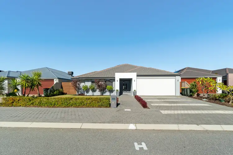 46 Liriope Parkway, Sinagra WA 6065