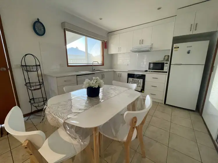 18/55 Roadknight Street, Lakes Entrance VIC 3909