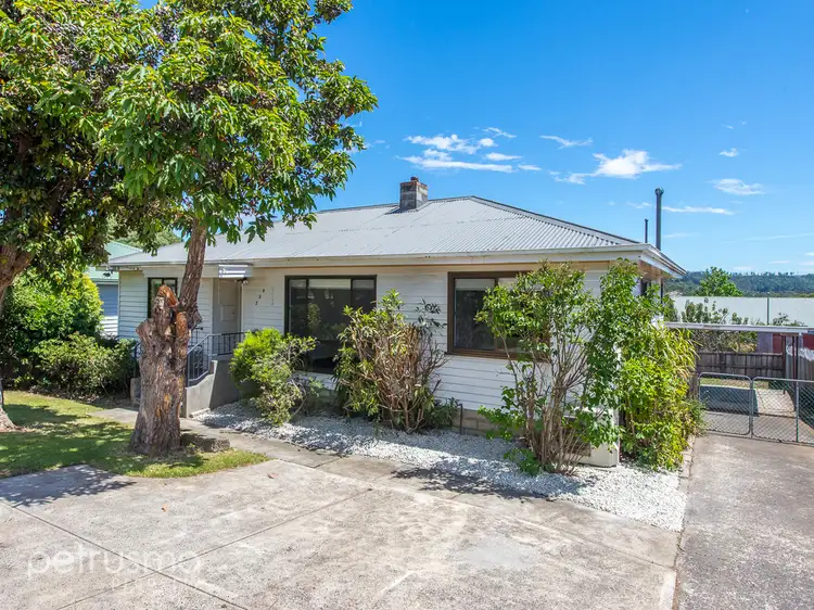 228 Cambridge Road, Warrane TAS 7018