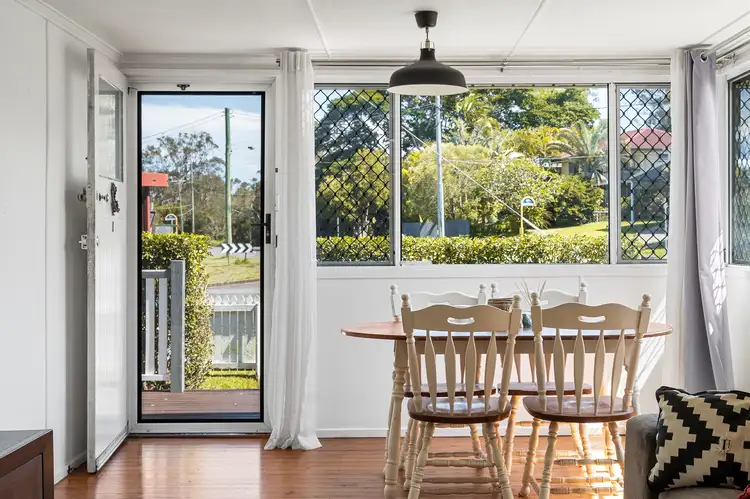 4 Seaview Street, Brighton QLD 4017
