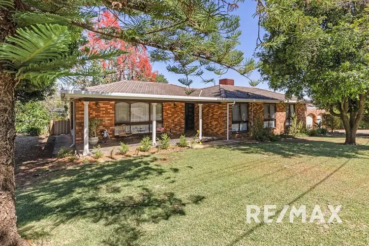39 Waranga Avenue, Mount Austin NSW 2650