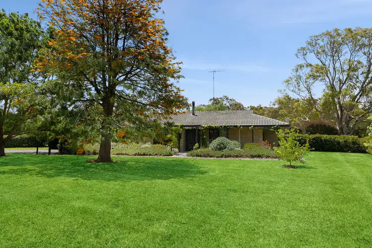 11 Faulkner Road