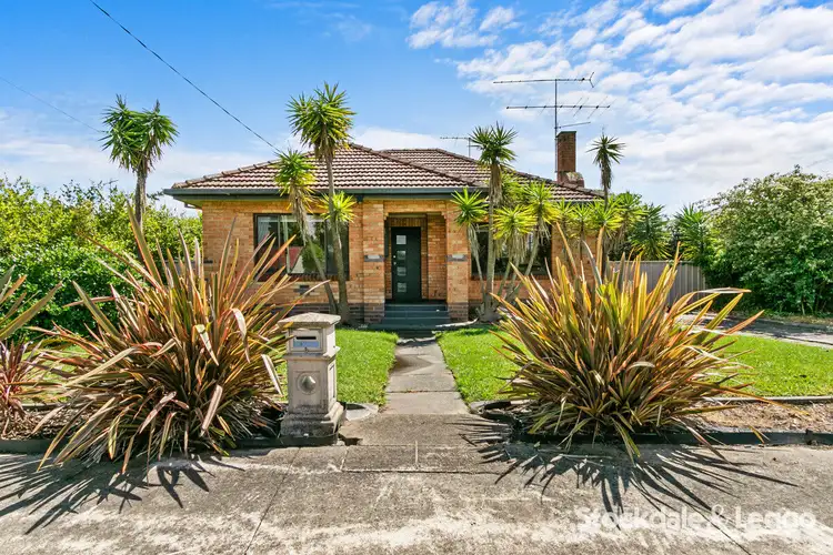 Second view of Homely house listing, 5 Vindon Avenue, Morwell VIC 3840