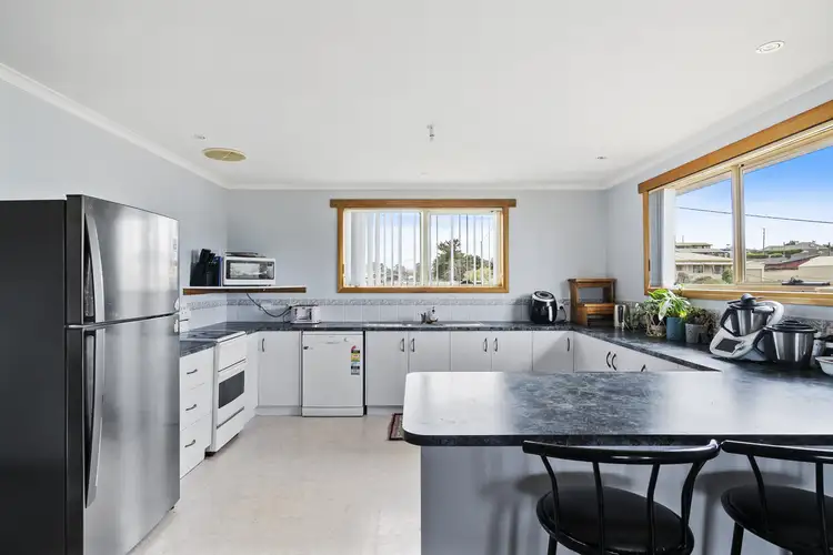 Sixth view of Homely house listing, 8 Sunny View Avenue, Swansea TAS 7190