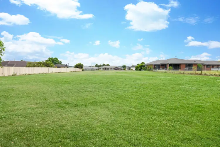 6-8 Silversmith Place, Gunnedah NSW 2380