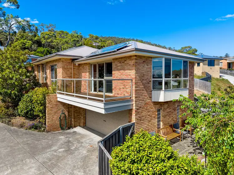 2/17 Nirranda Court, Oakdowns TAS 7019