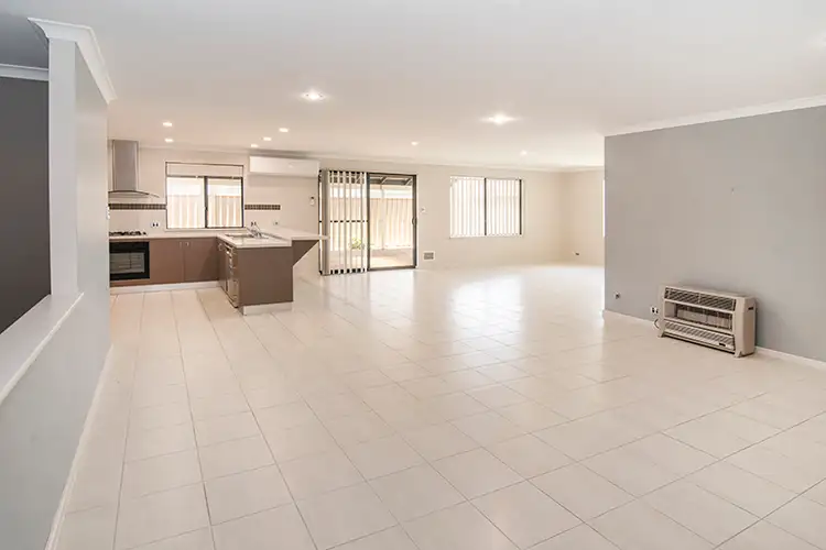 Fourth view of Homely house listing, 6 Sparrow Crescent, Broadwater WA 6280