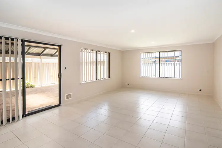 Fifth view of Homely house listing, 6 Sparrow Crescent, Broadwater WA 6280