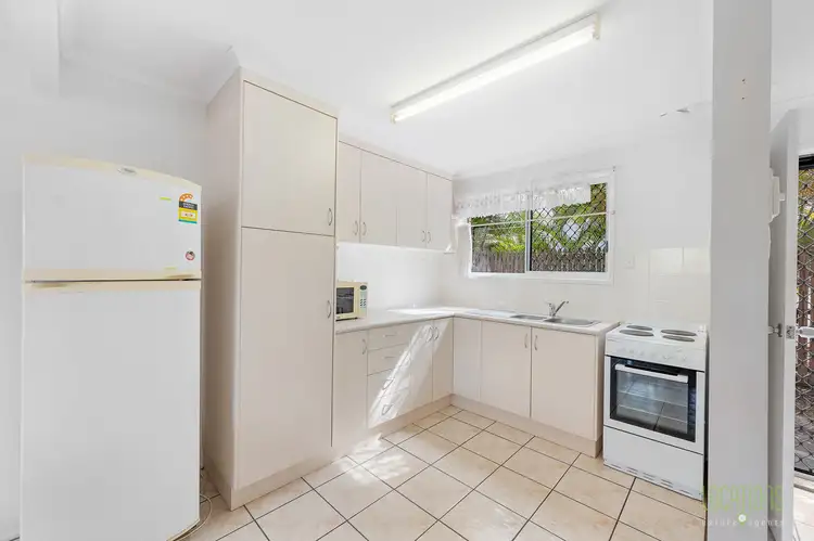Fifth view of Homely apartment listing, 4/105 Auckland Street, Gladstone Central QLD 4680