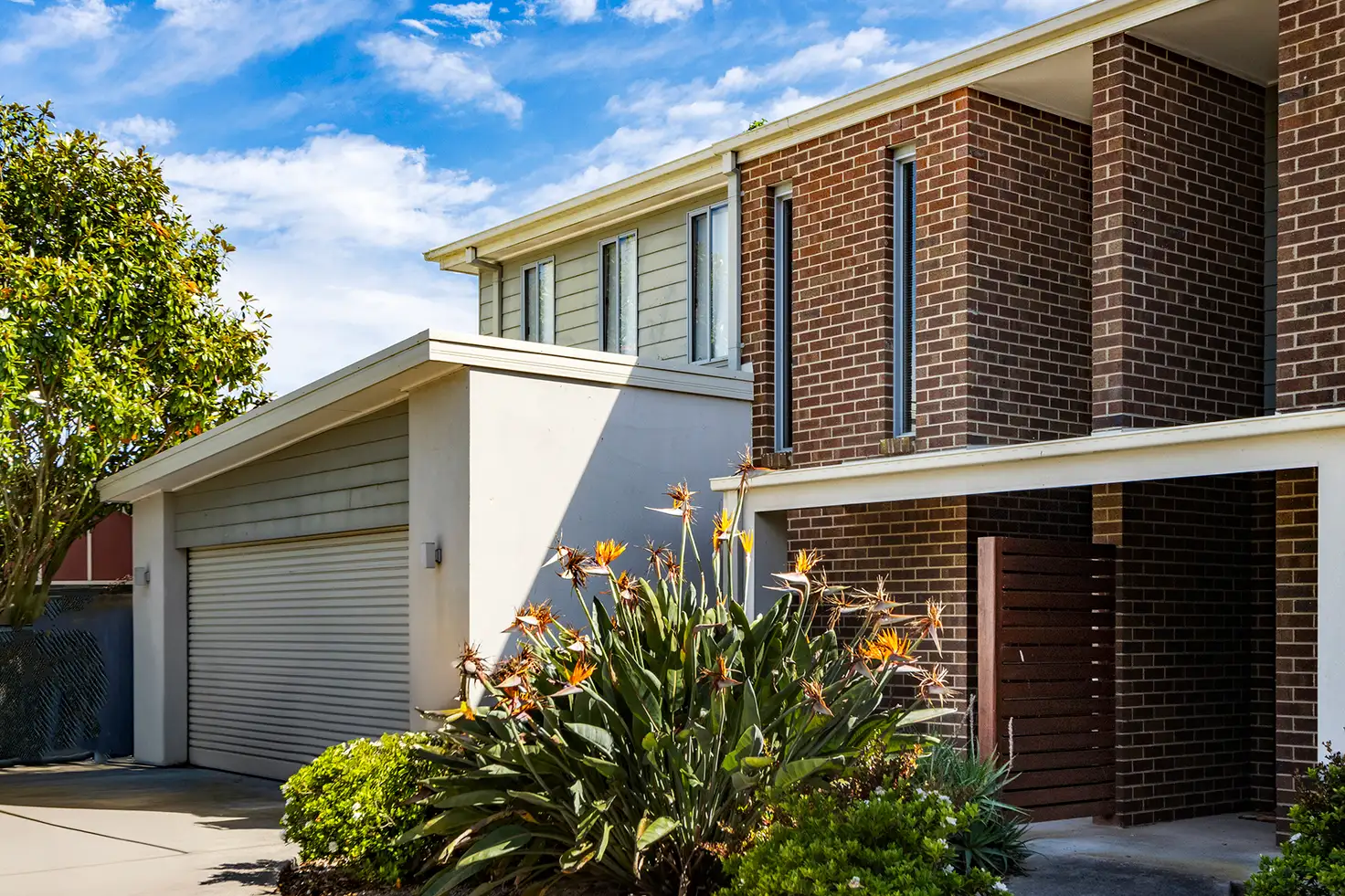 Main view of Homely townhouse listing, 5/42 Ross Street, Sale VIC 3850