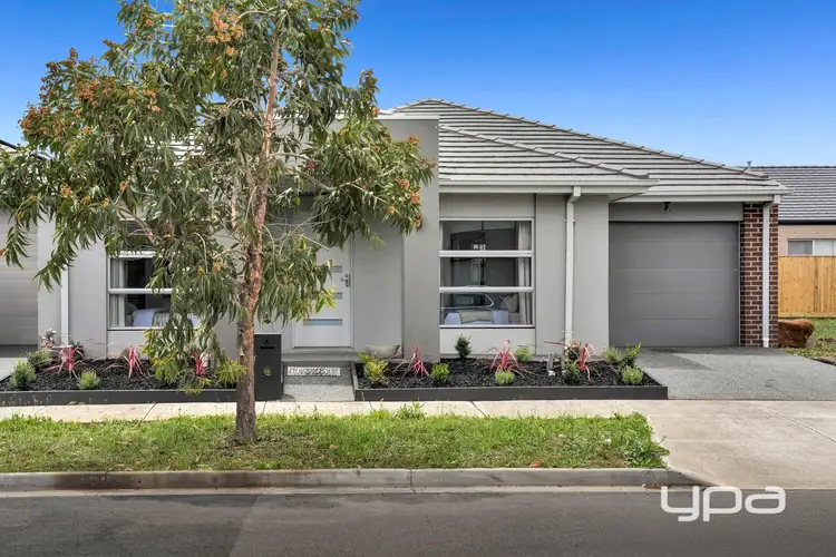 Second view of Homely house listing, 6 Tynemouth Way, Donnybrook VIC 3064