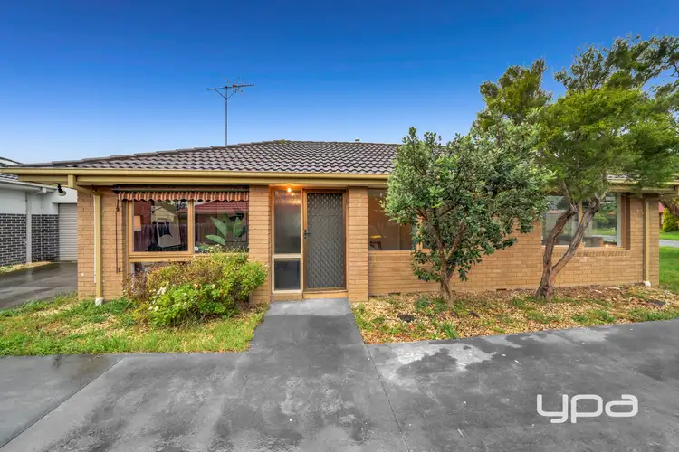 4 Huntly Court, Meadow Heights VIC 3048