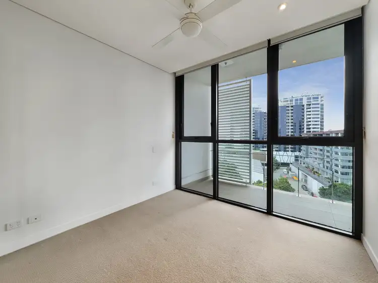 Second view of Homely unit listing, 1095/33 Remora Road, Hamilton QLD 4007