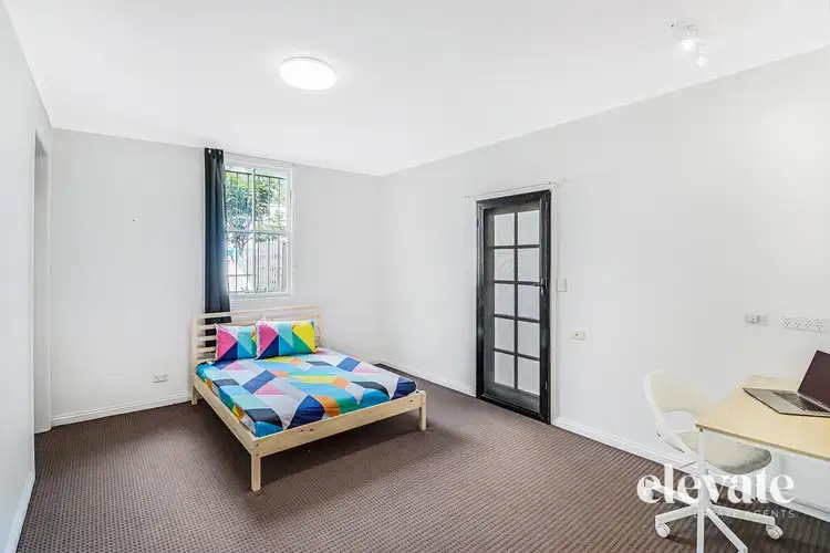 2/2 Bayliss Street, Toowong QLD 4066