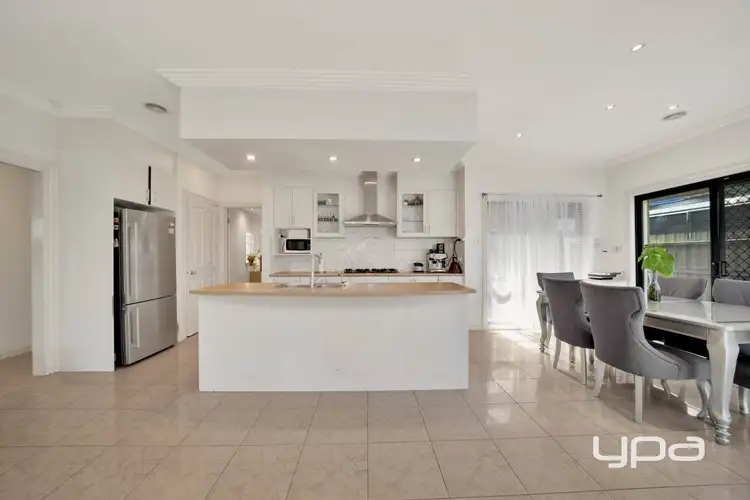 Sixth view of Homely house listing, 4 Wisla Circuit, Roxburgh Park VIC 3064