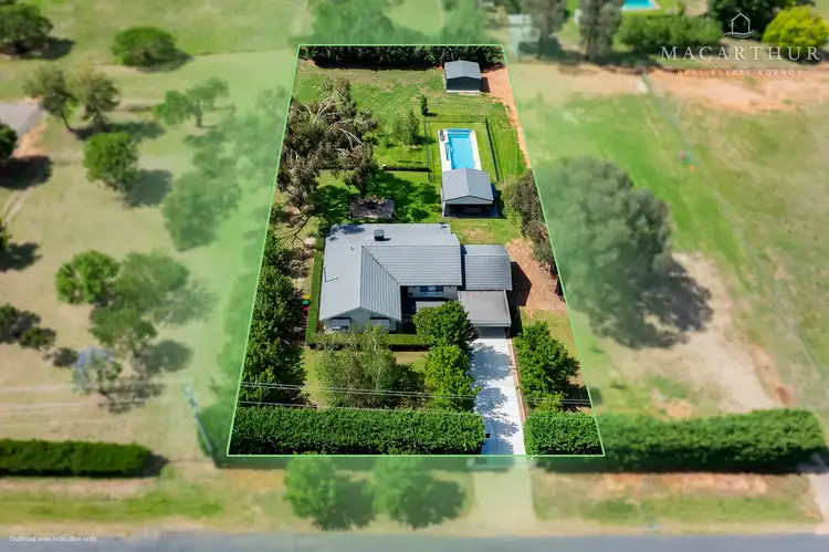 1A Silverwood Road, Lake Albert NSW 2650