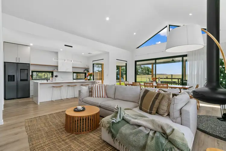 39 Bream Road, Lake Tyers Beach VIC 3909