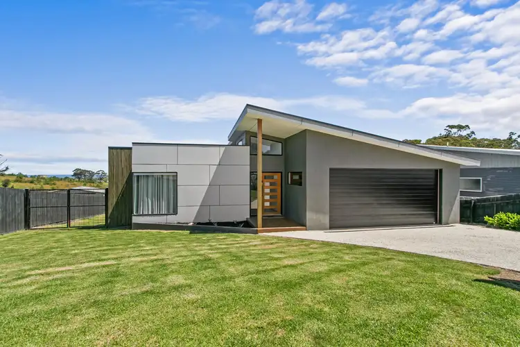 Fourth view of Homely house listing, 10 Riviera Court, Lakes Entrance VIC 3909