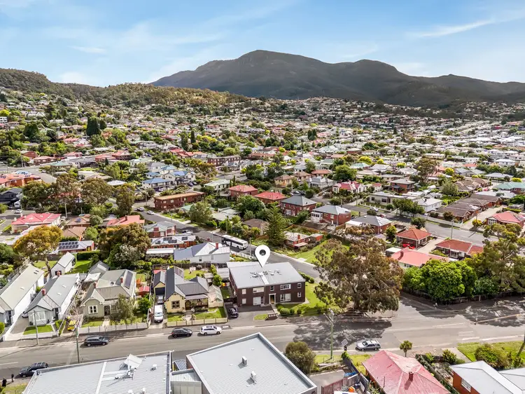 4/82 Clare Street, New Town TAS 7008
