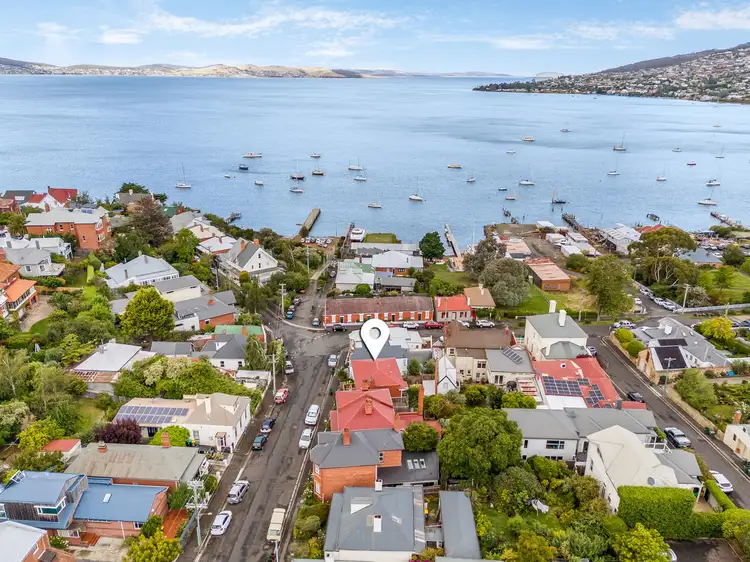8a - 8b Trumpeter Street, Battery Point TAS 7004
