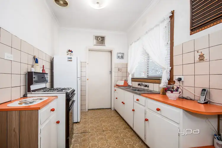 Sixth view of Homely house listing, 62 Ivanhoe Avenue, St Albans VIC 3021