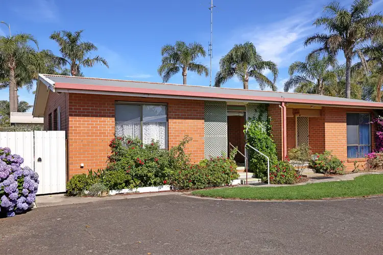 Main view of Homely unit listing, 2/36 Carpenter Street, Lakes Entrance VIC 3909