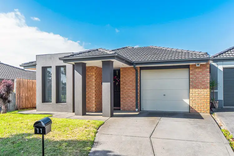 11 Sherbourne Drive, Carrum Downs VIC 3201
