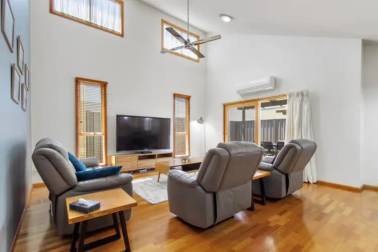 Fifth view of Homely apartment listing, 6/35 Church Street, Lakes Entrance VIC 3909
