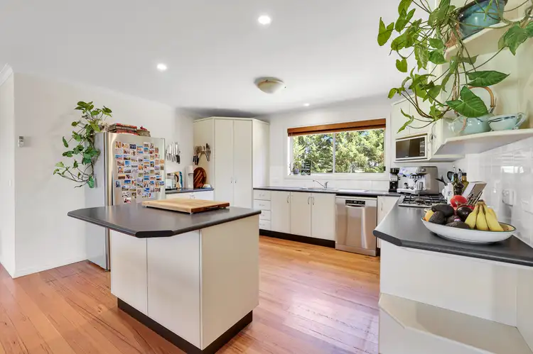 56 Highfield Drive, Longford VIC 3851