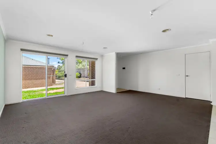 Fourth view of Homely unit listing, 3/6 Charles Street, Maffra VIC 3860