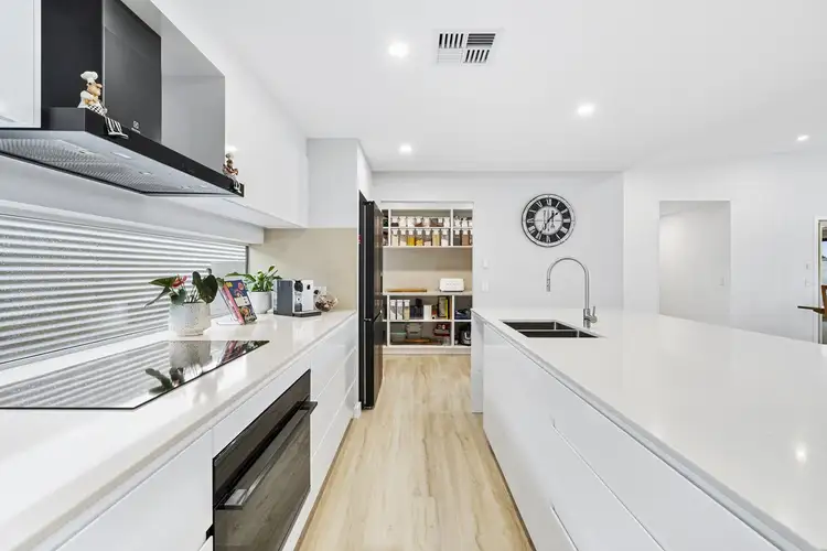 27 Kunzea Circuit, Coles Bay TAS 7215