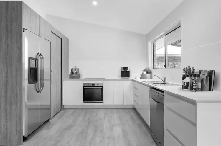 1 Aqua Place, Tin Can Bay QLD 4580