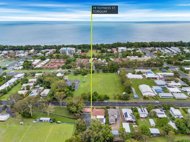 19 Totness Street, Torquay QLD 4655